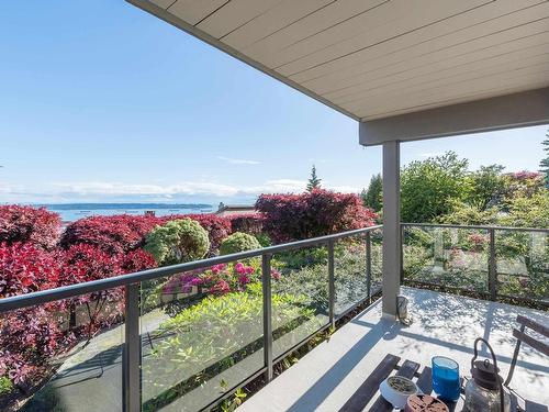 32 2216 Folkestone Way, West Vancouver, BC 