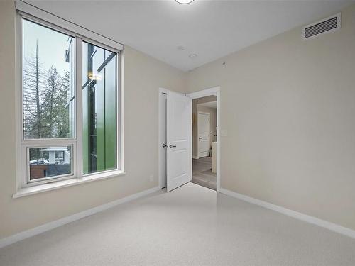 601 3533 Ross Drive, Vancouver, BC 