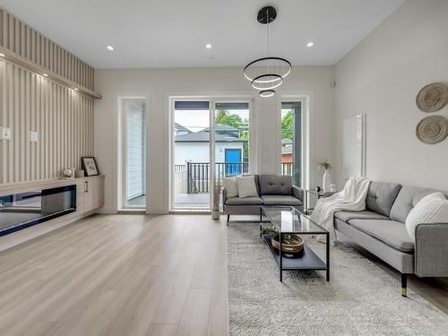 5597 Earles Street, Vancouver, BC 