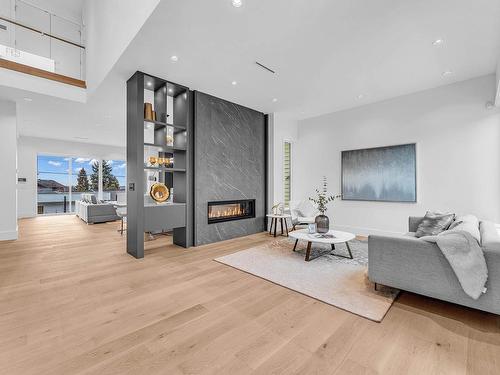 615 E 6Th Street, North Vancouver, BC 