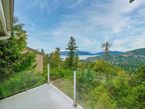 5343 Monte Bre Crescent, West Vancouver, BC 