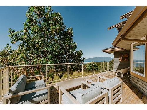 10339 Sunshine Coast Highway, Halfmoon Bay, BC 