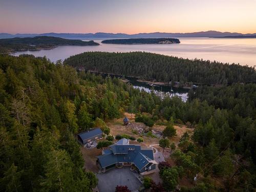 10339 Sunshine Coast Highway, Halfmoon Bay, BC 