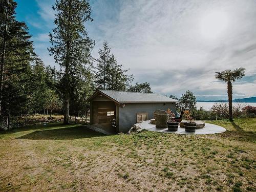 10339 Sunshine Coast Highway, Halfmoon Bay, BC 