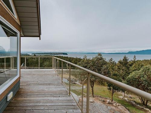 10339 Sunshine Coast Highway, Halfmoon Bay, BC 