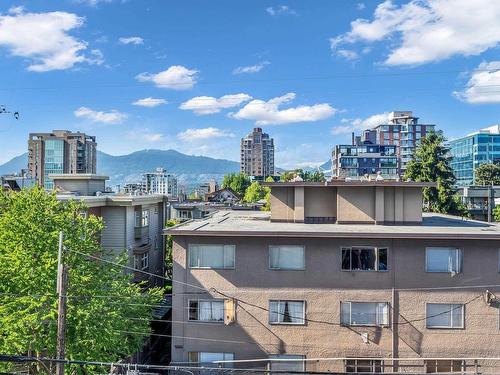 402 1575 W 12Th Avenue, Vancouver, BC 