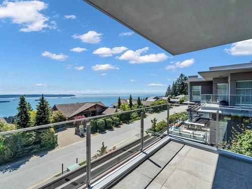 2728 Highview Place, West Vancouver, BC 