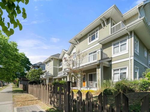 58 7388 Macpherson Avenue, Burnaby, BC 