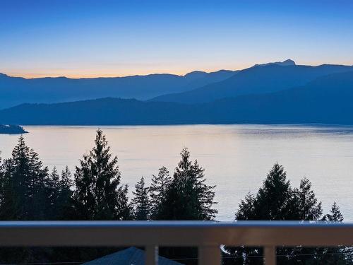 8597 Seascape Drive, West Vancouver, BC 