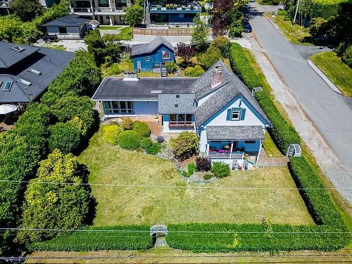 1709 Ottawa Avenue, West Vancouver, BC 