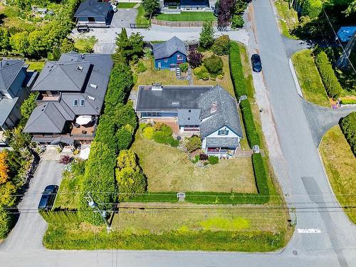 1709 Ottawa Avenue, West Vancouver, BC 