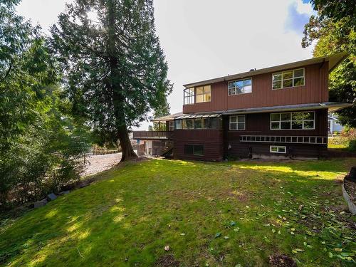 8076 Gray Avenue, Burnaby, BC 