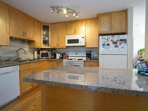 303 - 333 Wethersfield Drive, Vancouver, BC 