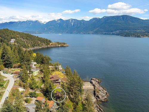 825 Hummingbird Lane, Bowen Island, BC 