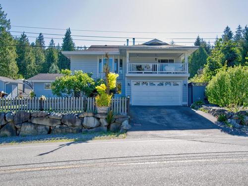 6135 Fairway Avenue, Sechelt, BC 