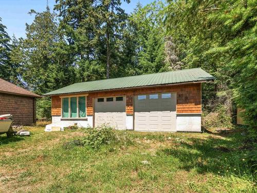 5090 Chapman Road, Sechelt, BC 