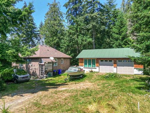 5090 Chapman Road, Sechelt, BC 