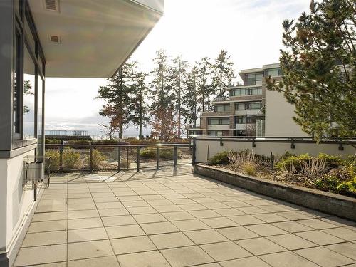 208 5665 Teredo Street, Sechelt, BC 