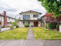 3605 E 27TH AVENUE  Vancouver, BC V5R 1R3