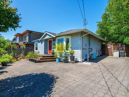 628 E 7Th Street, North Vancouver, BC 