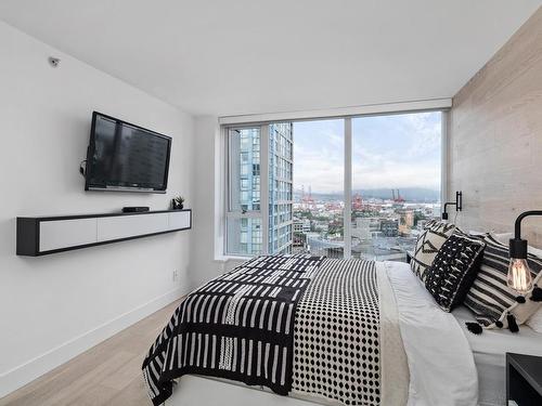 2103 188 Keefer Place, Vancouver, BC 