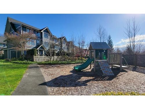 1603 8485 New Haven Close, Burnaby, BC 