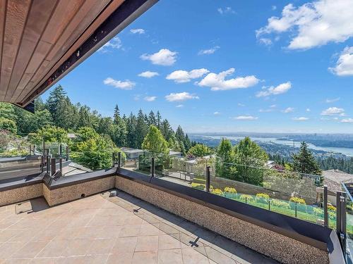 2673 Finch Hill, West Vancouver, BC 