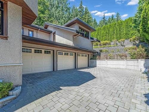 2673 Finch Hill, West Vancouver, BC 