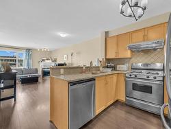 306 1858 W 5TH AVENUE  Vancouver, BC V6J 1P3