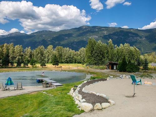 1015 Cedar Grove Road, Pemberton, BC 