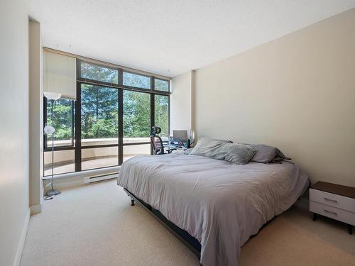 302 9390 University Crescent, Burnaby, BC 