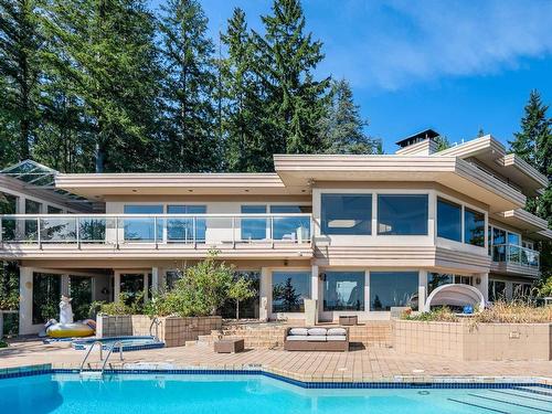 4060 Almondel Road, West Vancouver, BC 