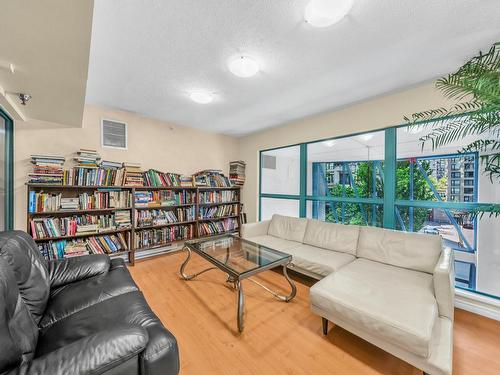 2906 939 Homer Street, Vancouver, BC 