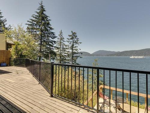 8065 Pasco Road, West Vancouver, BC 