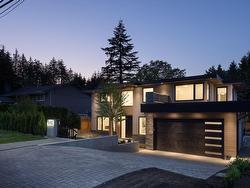 640 E OSBORNE ROAD  North Vancouver, BC V7N 1M7