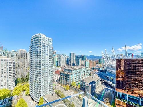 2006 89 Nelson Street, Vancouver, BC 