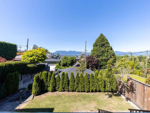 3755 W 13Th Avenue, Vancouver, BC 