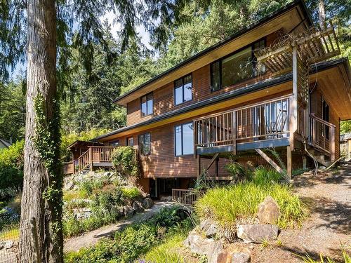 949 Windjammer Road, Bowen Island, BC 