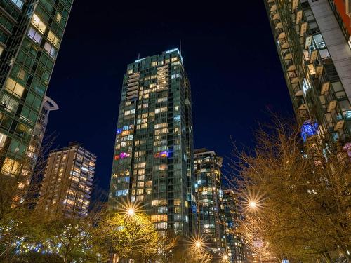 Ph5 1288 W Georgia Street, Vancouver, BC 