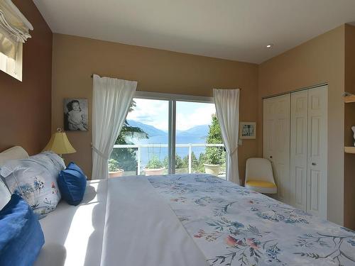 5870 Skookumchuk Road, Sechelt, BC 