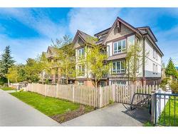 202 1533 E 8TH AVENUE  Vancouver, BC V5N 0A4