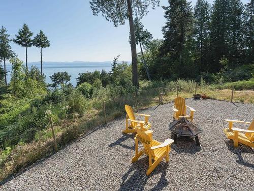 7891-7893 Redrooffs Road, Halfmoon Bay, BC 