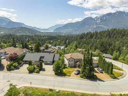 1027 Glacier View Drive, Squamish, BC 