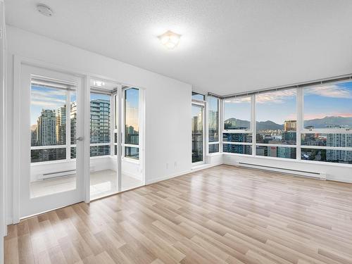 2908 928 Beatty Street, Vancouver, BC 