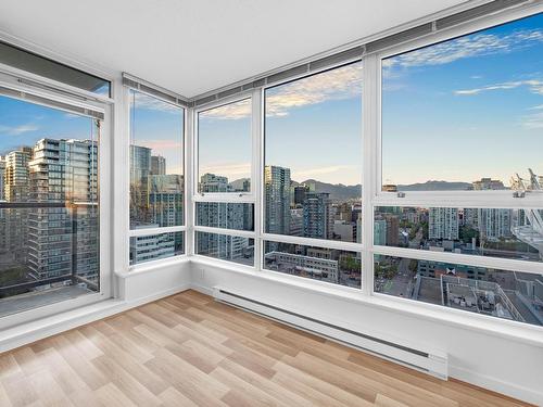 2908 928 Beatty Street, Vancouver, BC 