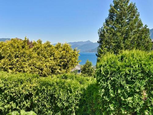 6387 Piper Place, Sechelt, BC 