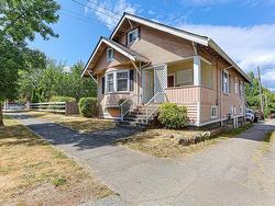 1925 ADANAC STREET  Vancouver, BC V5L 2E5