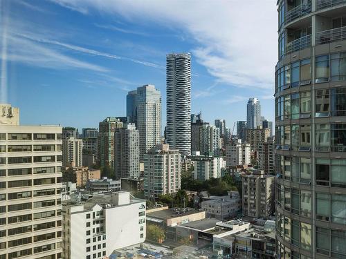 2208 1200 W Georgia Street, Vancouver, BC 