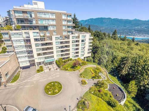 803 9298 University Crescent, Burnaby, BC 