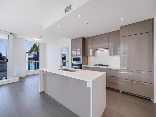 211 5189 Cambie Street, Vancouver, BC 